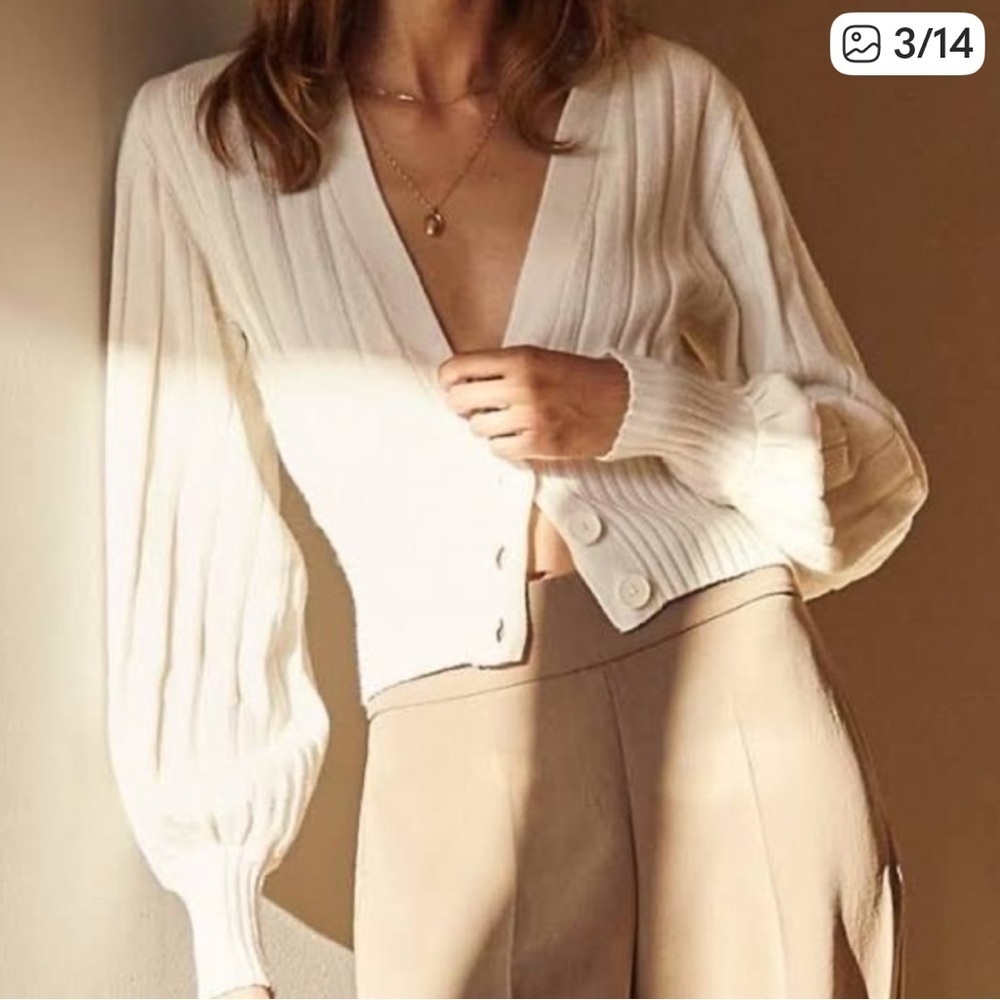 Aritzia Wilfred Thais Plunge Button Ribbed Cardigan - Picture 2 of 6